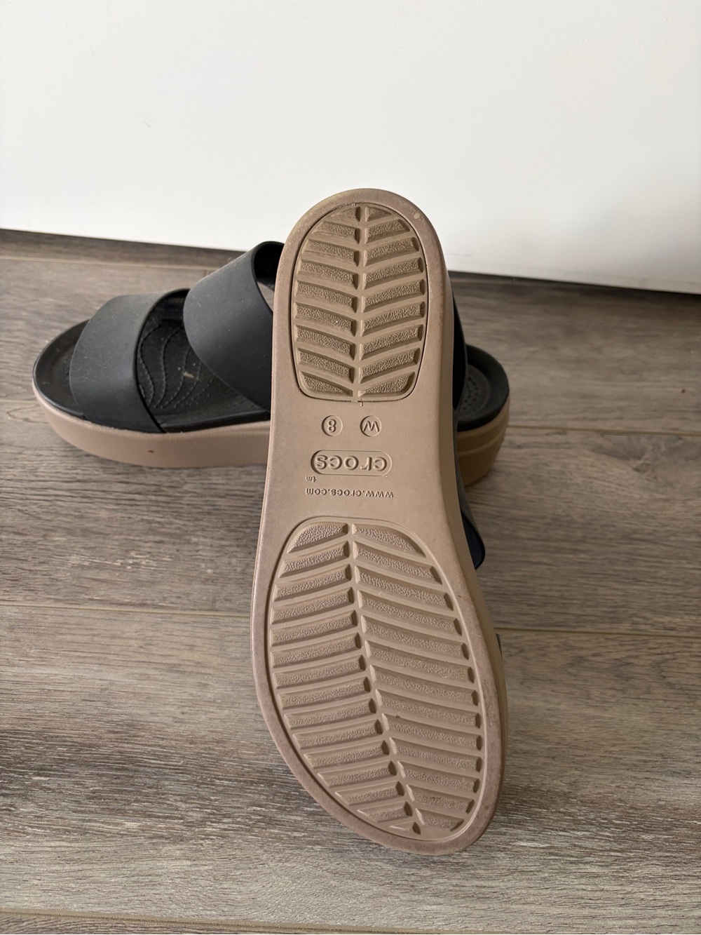 CROCS Black Sandals with Tan Platform Sole - Picture 3 of 3
